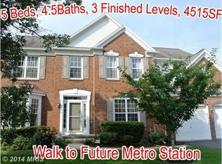 2396 Dakota Lakes Dr, Herndon, VA 20171