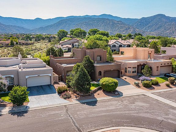 3rd image of 6208 Abiquiu Pl NE