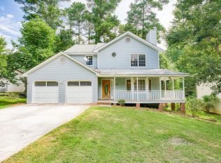2522 Mistletoe Ln, Snellville, GA