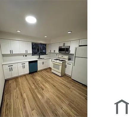 3 bed, $2,500 — Photo 2