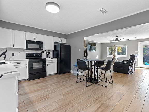 5th image of 1201 Airport Rd APT A2