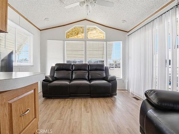 4th image of 1295 S Cawston Ave Space 11