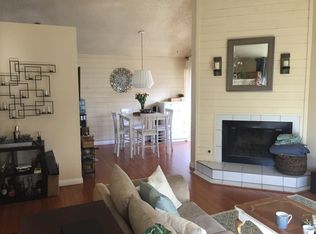 213 La Jolla Dr, Newport Beach, CA 92663