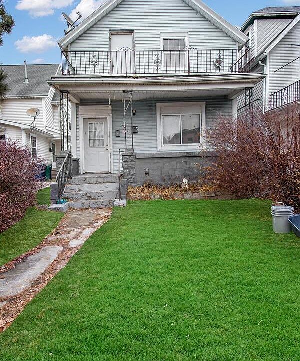 1st image of 407 Busti Ave
