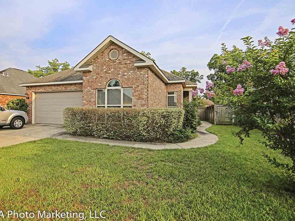 1st image of 129 Parkview Grv