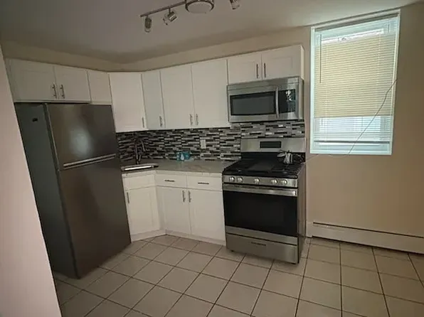 1395 Kearney Ave, Bronx, NY