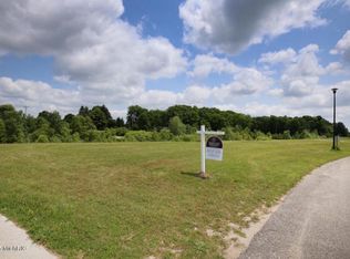 11623 E Bear Meadows Dr SE, Alto, MI 49302