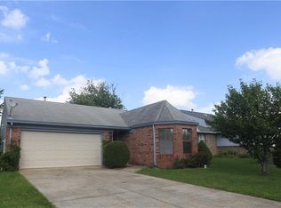 8857 Summer Walk Dr W, Indianapolis, IN 46227