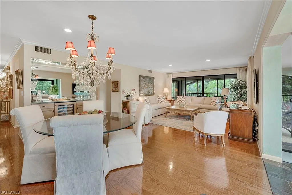 3 bed, 2.0 bath, 1981 sqft, $11,000 — Photo 3