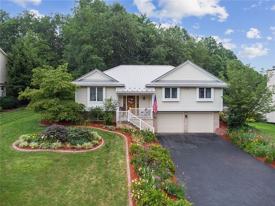 1st image of 1074 Redoak Dr