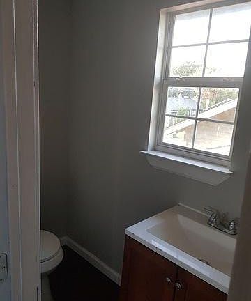 3rd image of 318 Aransas Ave