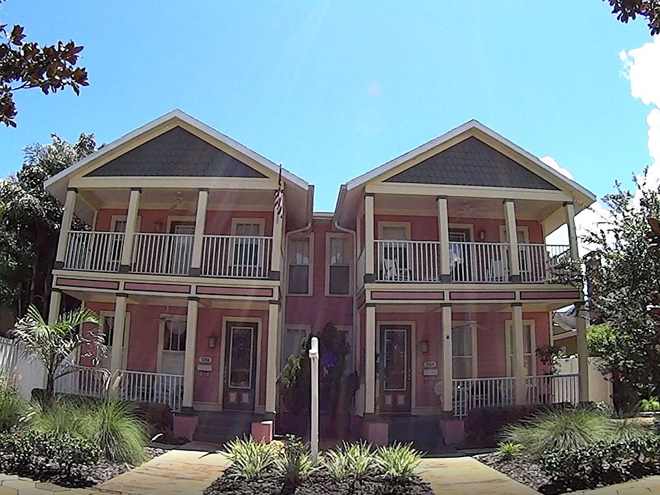 1st image of 236 8th Ave NE APT A