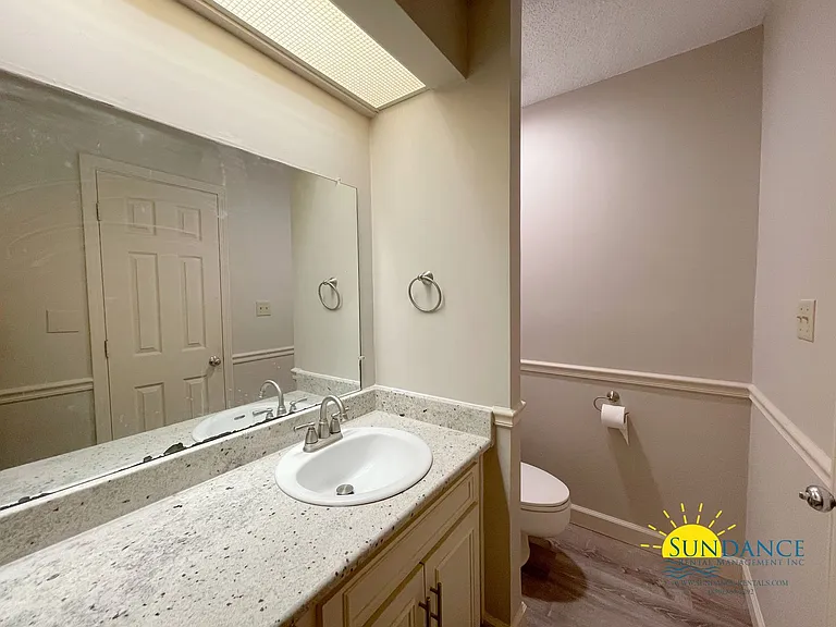 221 Shalimar Dr — Photo 18