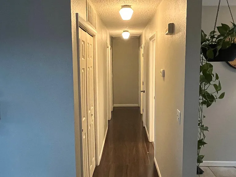 1470 W Alaska Pl — Photo 6