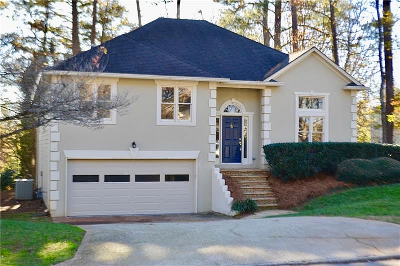 1st image of 1334 Yorktown Dr