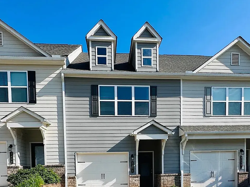 3634 Acorn Dr