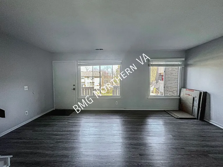 2689 Glengyle Dr #33 — Photo 4