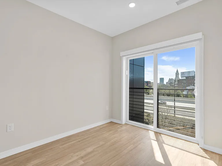The Keystone Apartments — Photo 113