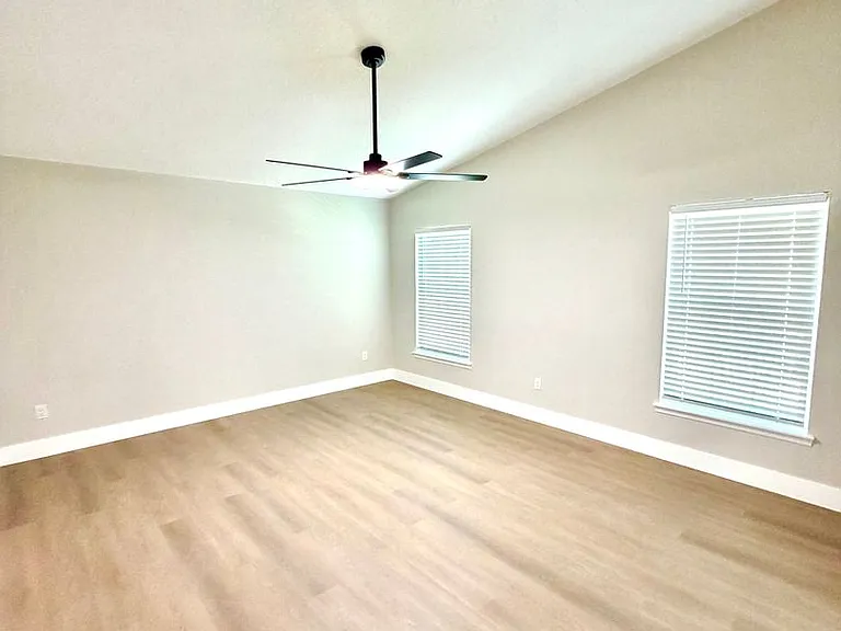5360 N Lake Burkett Ln — Photo 35