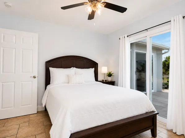 5763 Baja Dr, San Diego, CA 92115