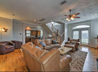 5204 Nett St, Houston, TX 77007