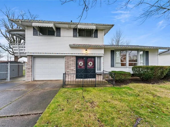 375 Shady Dr, Amherst, OH 44001