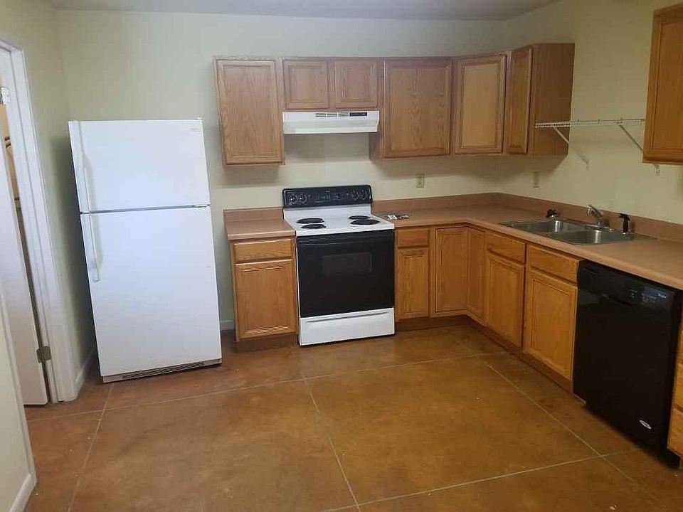 2nd image of 952 Long St Unit A