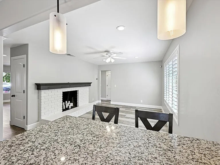 205 Grove St — Photo 30