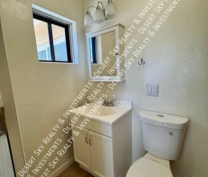 2030 Chilton Dr — Photo 23