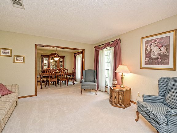 4th image of 11203 Spicewood Club Dr
