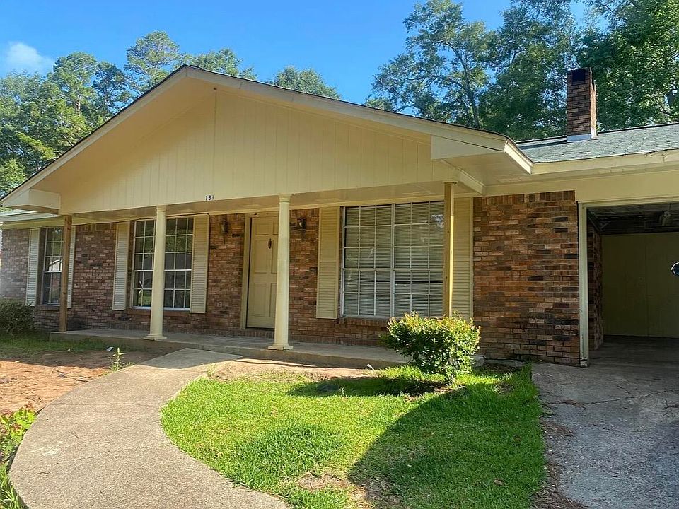 1st image of 134 Northwest Cir