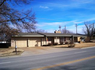 126 Taylor Rd, Independence, KS 67301