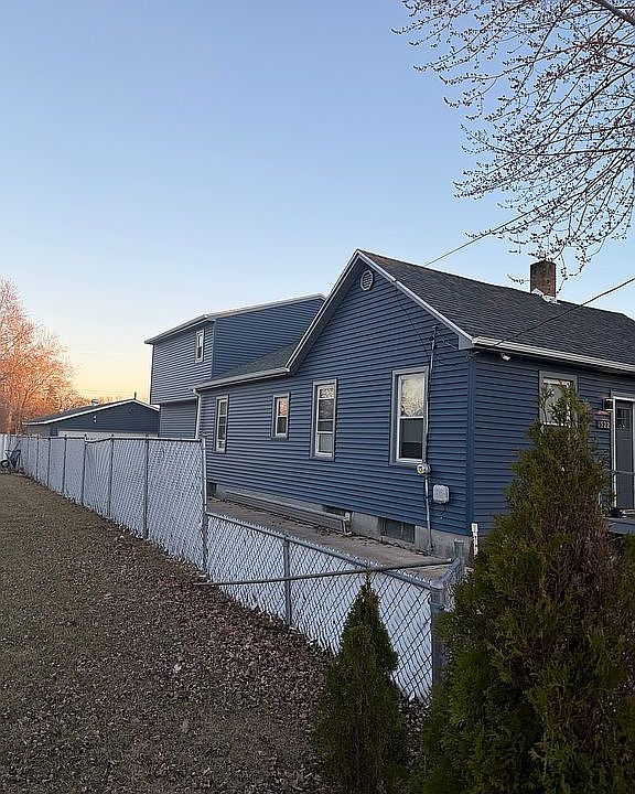 1st image of 1522 Laharpe St