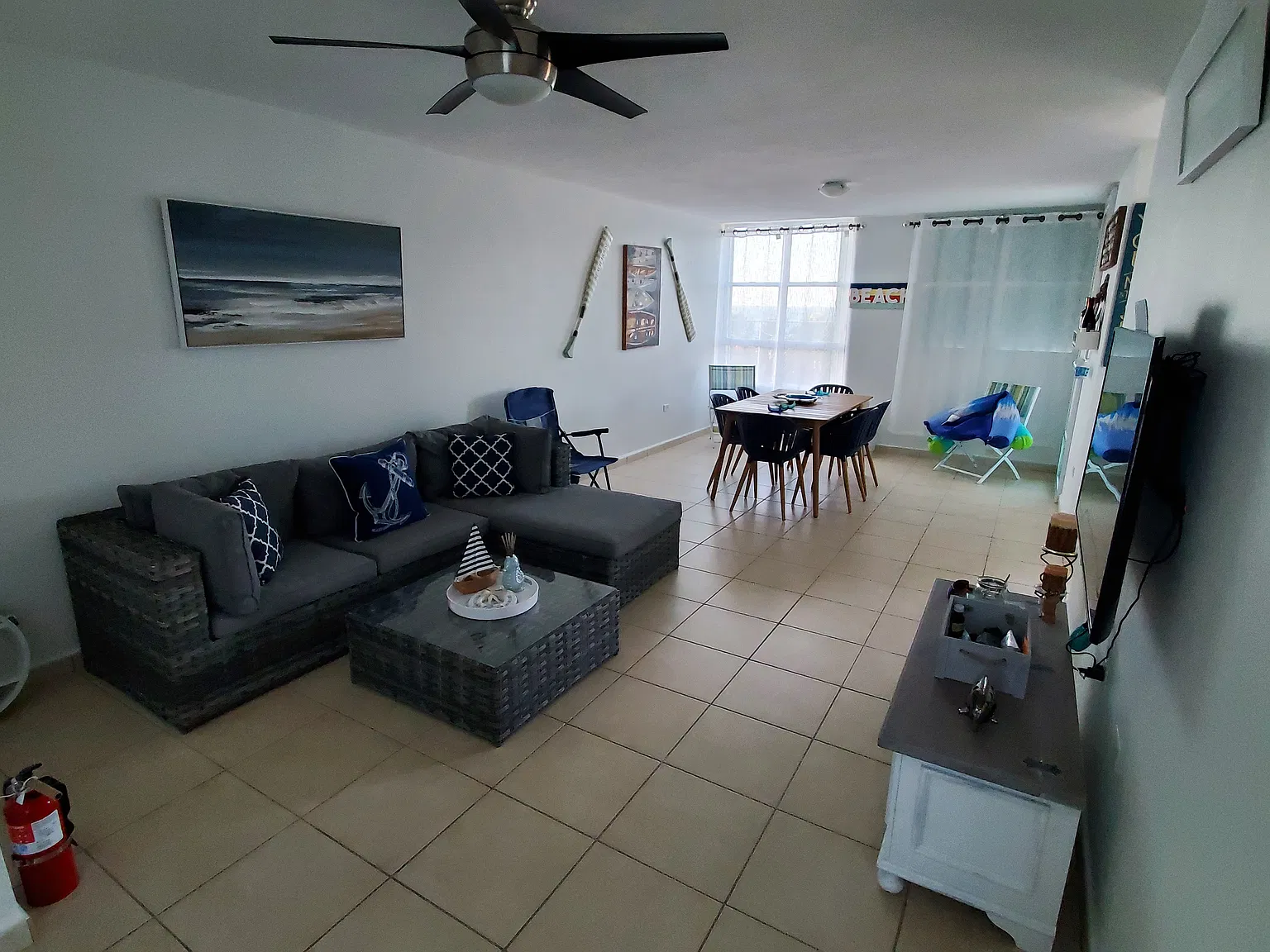3 bed, 2698 sqft, $1,900 — Photo 2