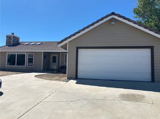 1433 Maria Rd, Pinon Hills, CA 92372