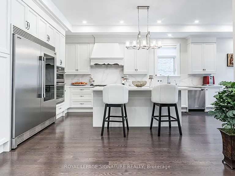 24 Foxtail Ct — Photo 10