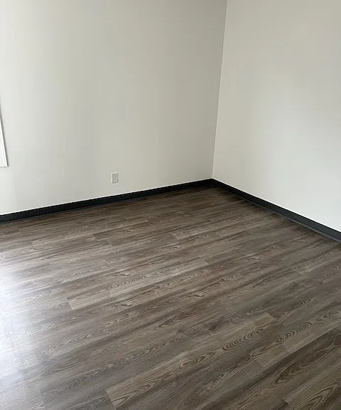 438 Martin Rd — Photo 3
