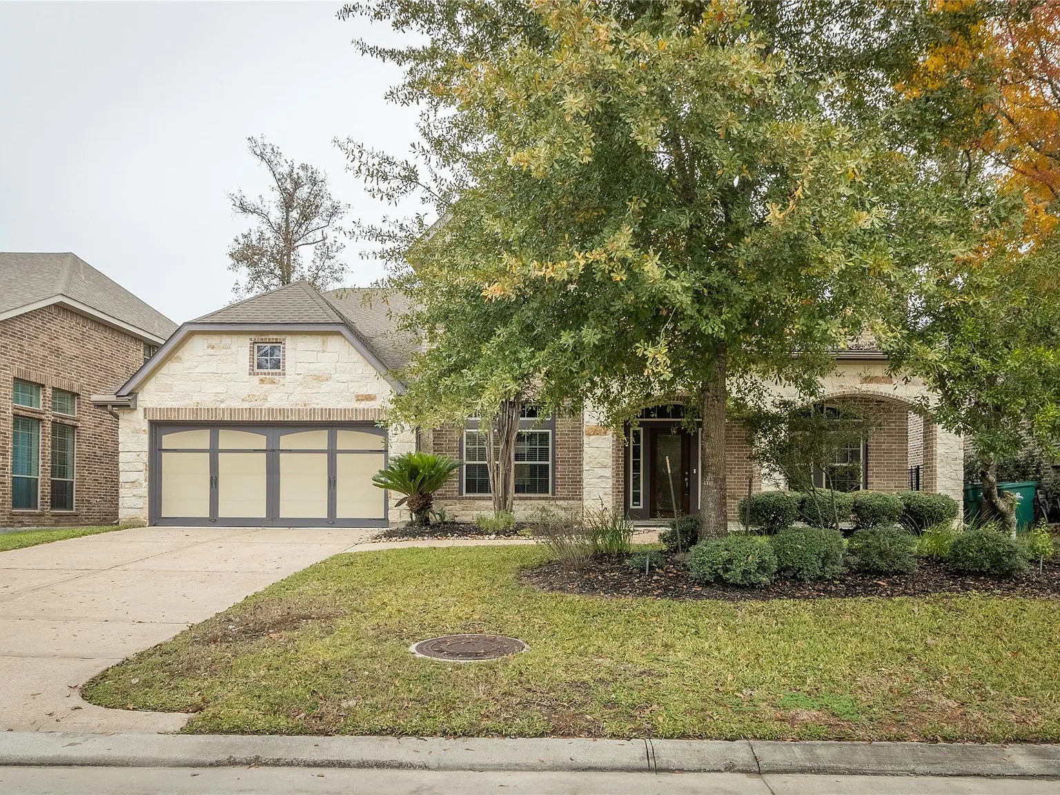 4 bed, 3.5 bath, 4328 sqft, $3,700 — Photo 1
