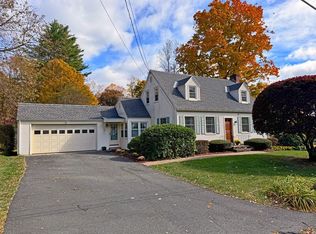 781 Colrain Rd, Greenfield, MA 01301