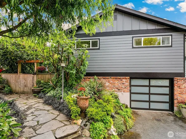 2137 N 86th Street, Seattle, WA 98103