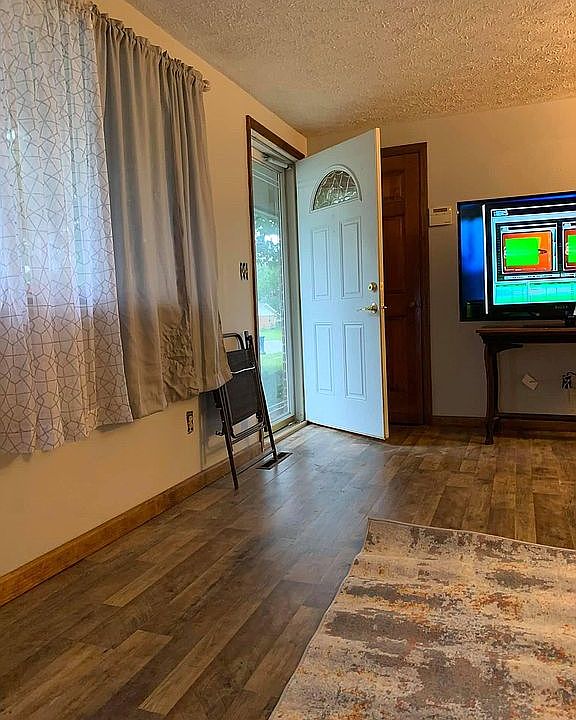 1st image of 6209 Cruxten Dr