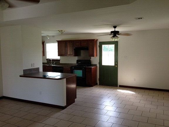 5th image of 376 David Dr