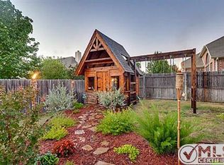 7956 Adobe Dr, Fort Worth, TX 76123