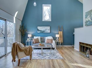 452 Park Ln, Hudson, WI 54016