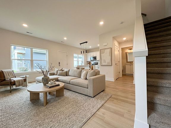 2nd image of 397 E Breckenridge St #105