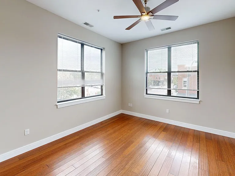 4400 Manchester Ave — Photo 24