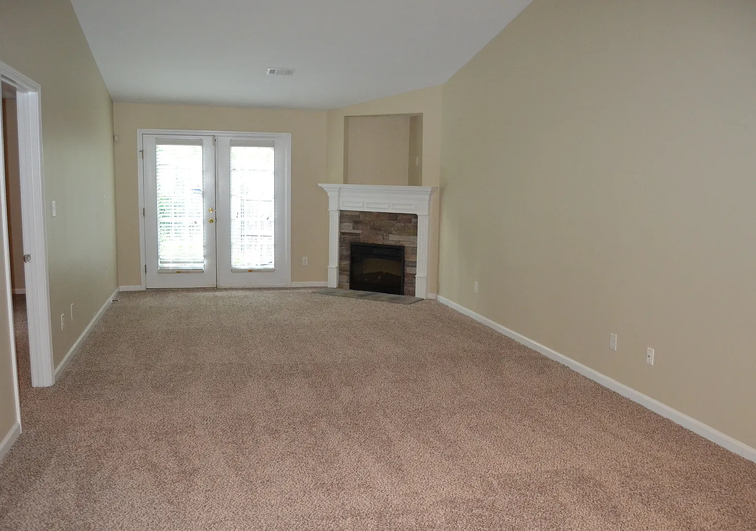 2605 York St, Augusta, GA - Cute 2 Bedroom Townhome - Near shopping & Restaurants - I-20 & Washin... — Photo 2