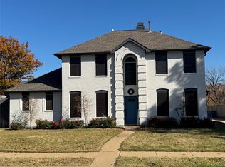 8909 Creekside Dr, Rowlett, TX 75089