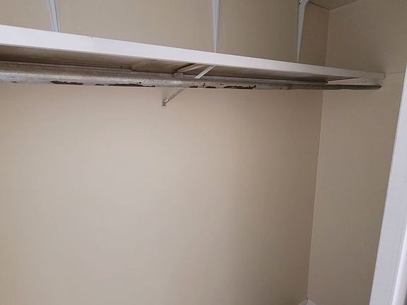 5th image of 1517 E Royall Pl APT 9
