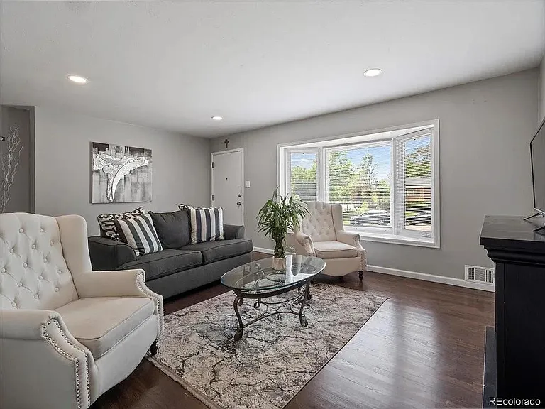 3058 S Lowell Blvd — Photo 7